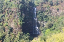 冯塔旺（Vantawng）瀑布