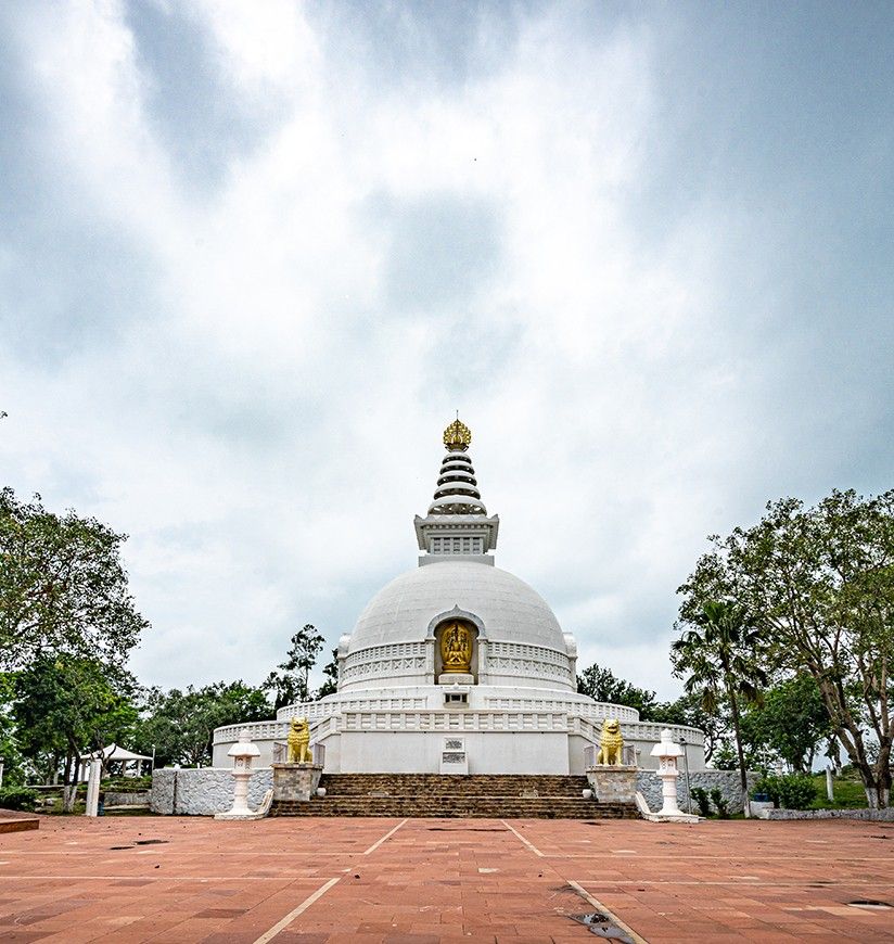 1-vishwa-shanti-stupa-nalanda-bihar-attr-homepag