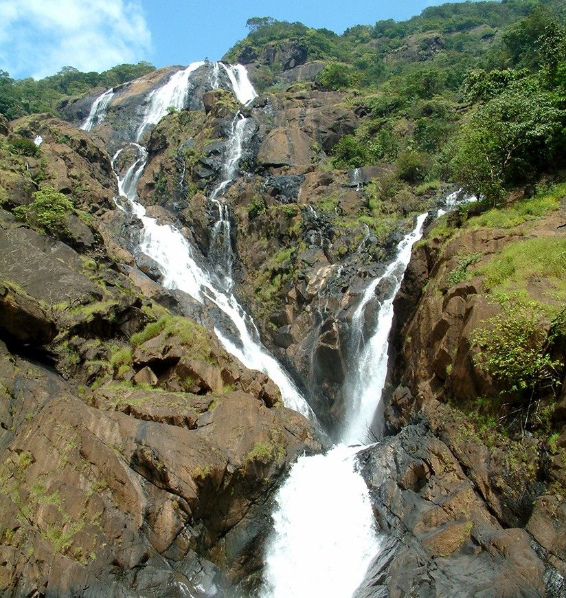 dudhsagar-waterfall-goa-state-ff
