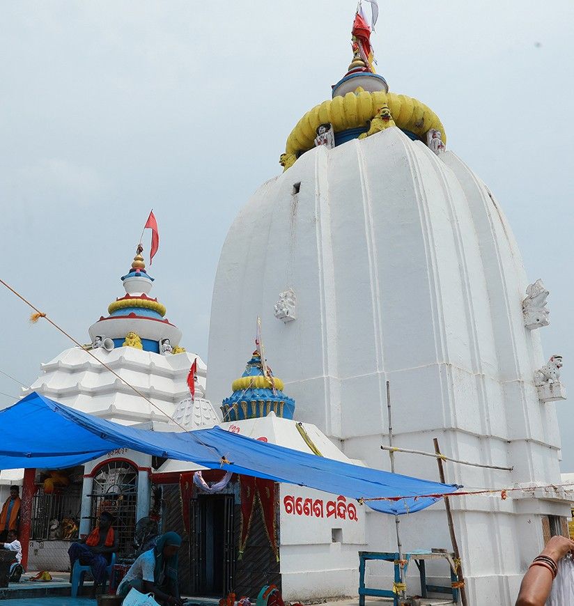 dhabaleswar-temple