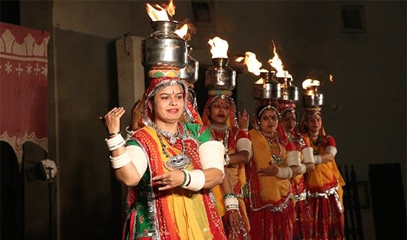 traditional-dance-udaipur-rajasthan-blog-art-exp-cit-pop