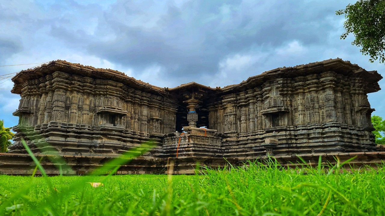 thousand-pillar-temple-warangal-telangana-1-attr-hero