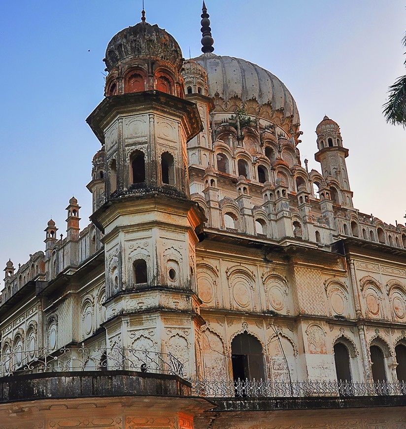 1-tomb-of-bahu-begum-ayodhya-uttar-pradesh-attr-homepag