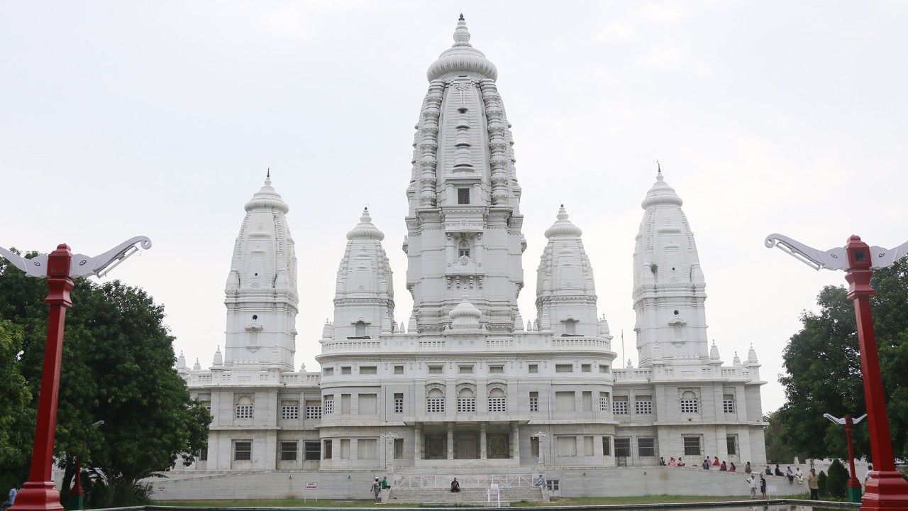radhakrishna-temple-1-kanpur-attr-hero