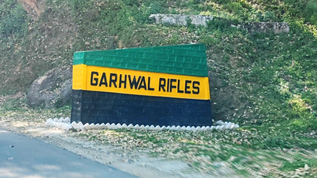 1-gharwal-rifle-regiment-war-memorial-attr-hero