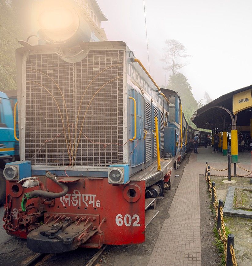 ghum-railway-station-darjeeling-west-bengal