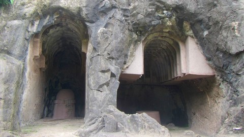 Pithalkhora Höhlen 