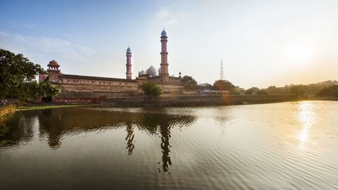 Taj-Ul-Masjid