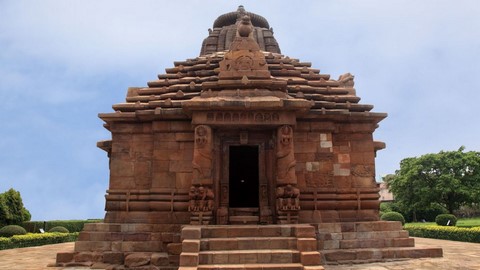 Храм Раджарани 