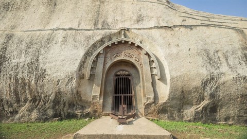 Barabar caves