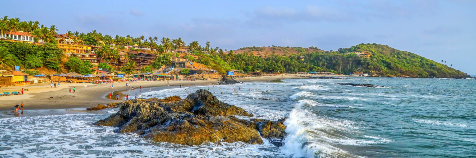 India's Top 13 famous and busiest Beaches in Goa.