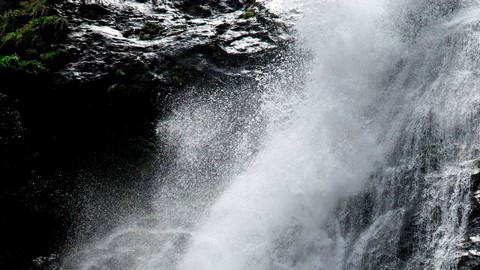 Palaruvi Wasserfälle 