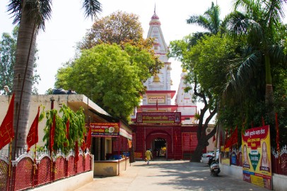 巴哈德拉卡里神庙