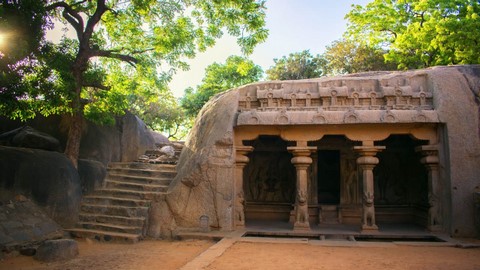 Le Temple Varaha Cave 