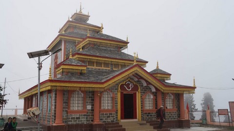 Le Temple Surkhanda Devi 