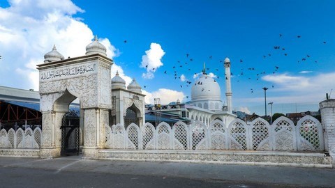 哈兹雷特巴尔清真寺(Hazratbal Mosque)
