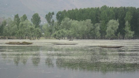 Озеро Вулар 
