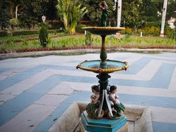 Сад «Сахелион-ки-Бари»